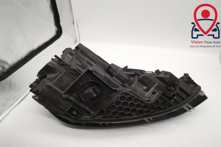 Фар Ляв Оригинален Пълен Лед ГТЕ Авариран Фолксваген / Volkswagen Golf