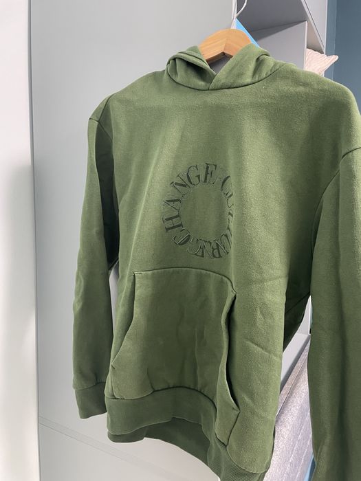 Суичър със свежо зелен цеят