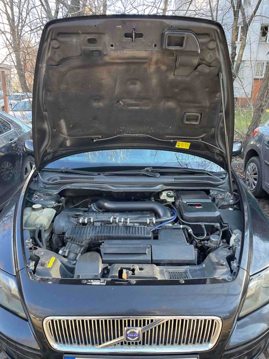 Volvo V50 T5 AWD 2.5 бензин/газ