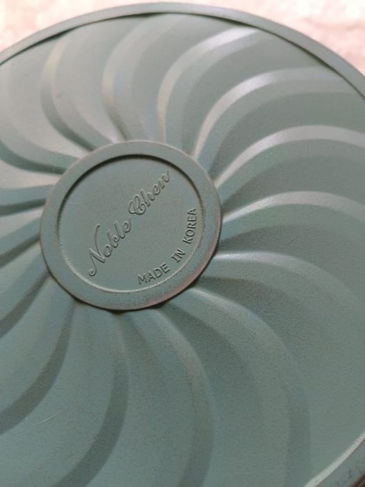 Продам казан и сковороды