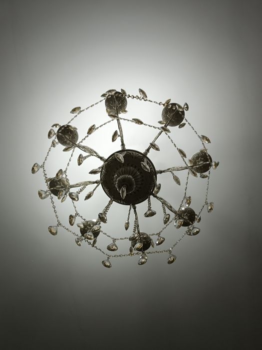 Продам люстру 8 рожков