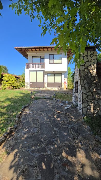 Продава се Къща в Елена - 370 кв.м за 1028 €/кв.м - Снимка #4