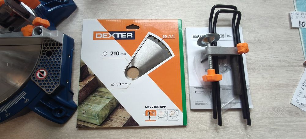 Circular staționar unghiular dexter Nou Nouț