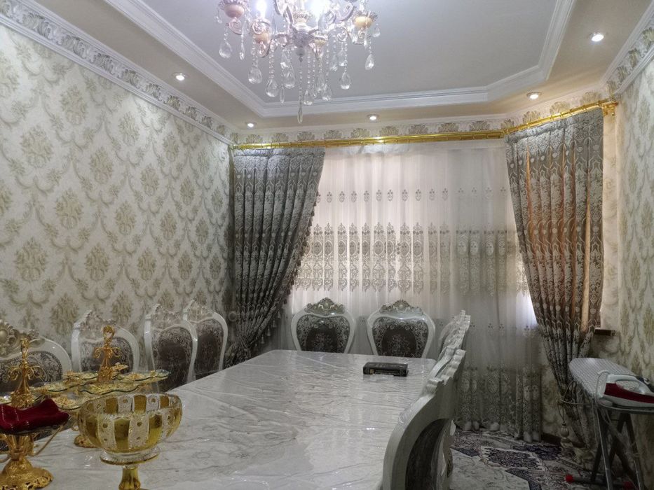 2 etajli fayzli xonadon