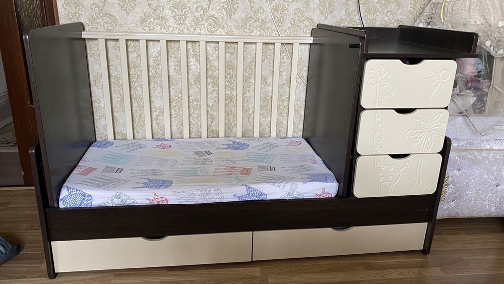 Детский кровать