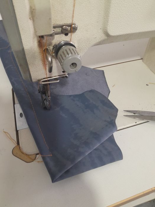 Masina de cusut industriala