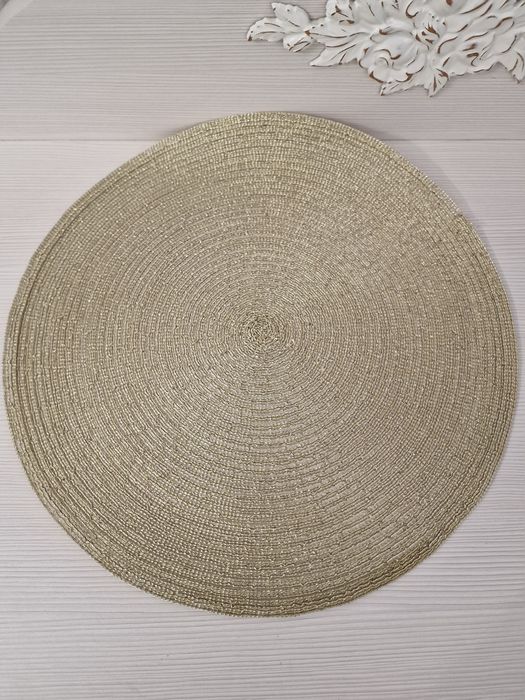 Плейсматы сервировочные золотые. 3 шт