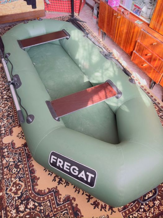 Продам лодку Фрегат 280