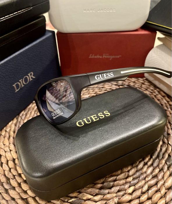 Мъжки слънчеви очила Guess GF0210