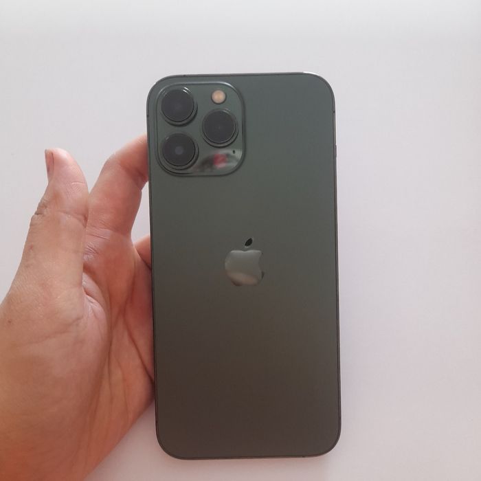 Iphone 13 pro max green