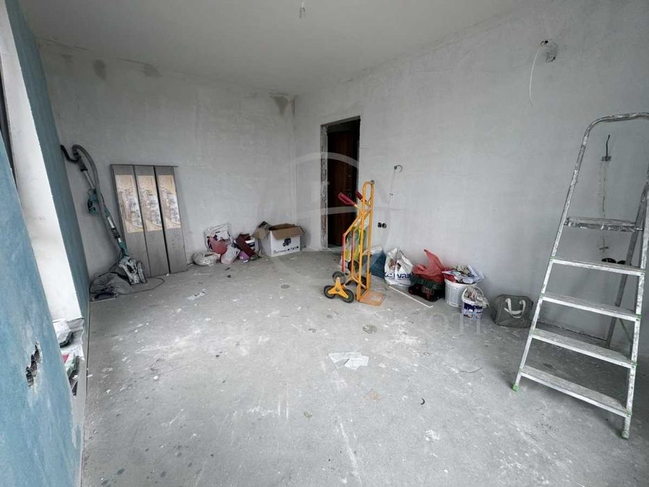 Реф. 3705 Двустаен Обзаведен Луксозна Сграда / Остромила