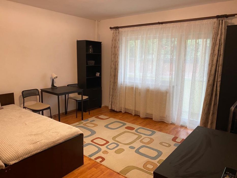 Inchiriez apt. 1 camera,str. Nasaud, Cluj-Napoca,  330 eur