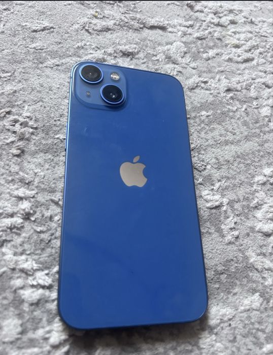 Продаю iphone 13