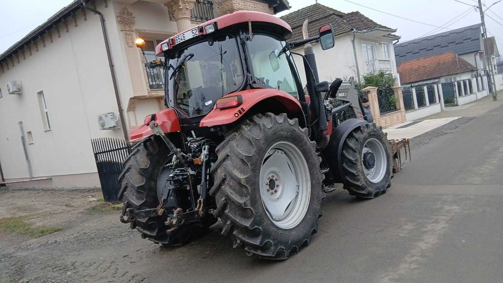 Tractor casse maxxum 125 cu încărcător frontal  anul 2010