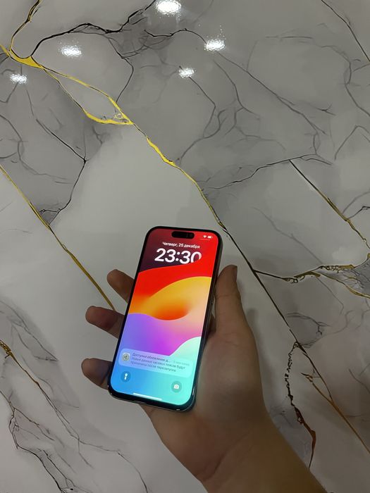 Продаю айфон 15про