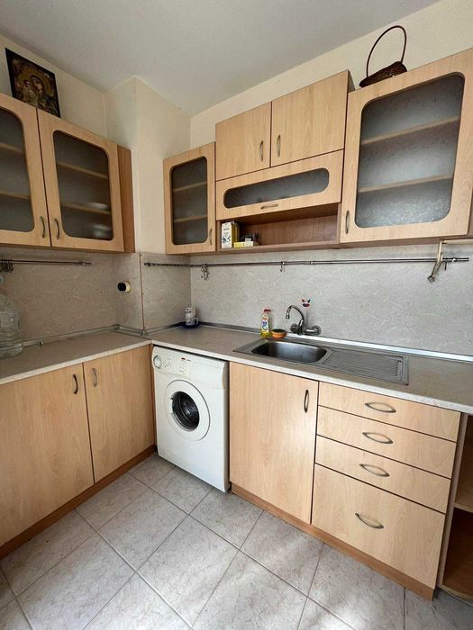 Дава се под наем Двустаен апартамент в Варна, Аспарухово - 50 кв.м за 275 € - Снимка #1