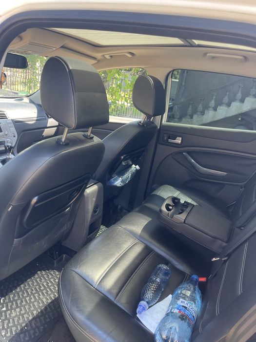 Vand Kuga 2010 AWD