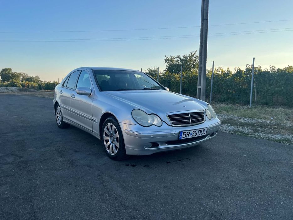 MERCEDES-BENZ C-Class 2004 — imagine 2
