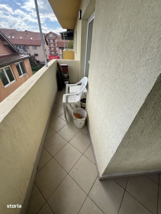 Apartament de 3 camere, 69 mp, 2 bai, 2 balcoane, zona Muzeul Apei
