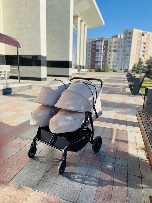 Продам коляску для двойни
