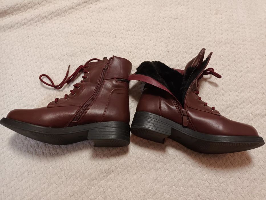 Vând  ghete piele naturala masura 36