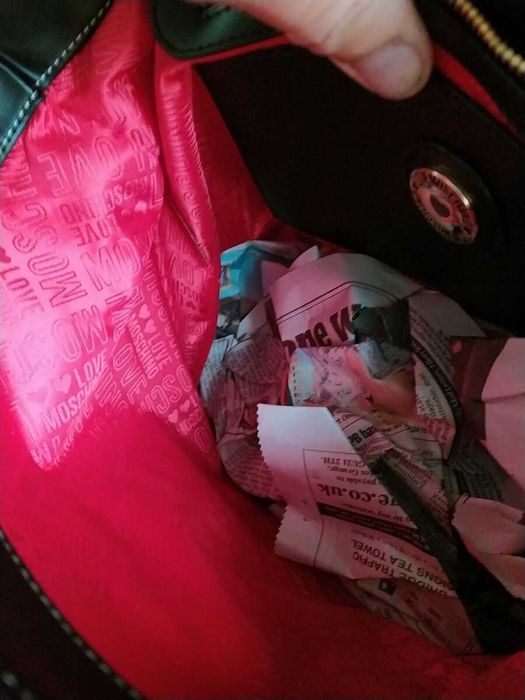 LOVE MOSCHINO – Дамска кожена раница "BLACK & GOLD" нова с етикети