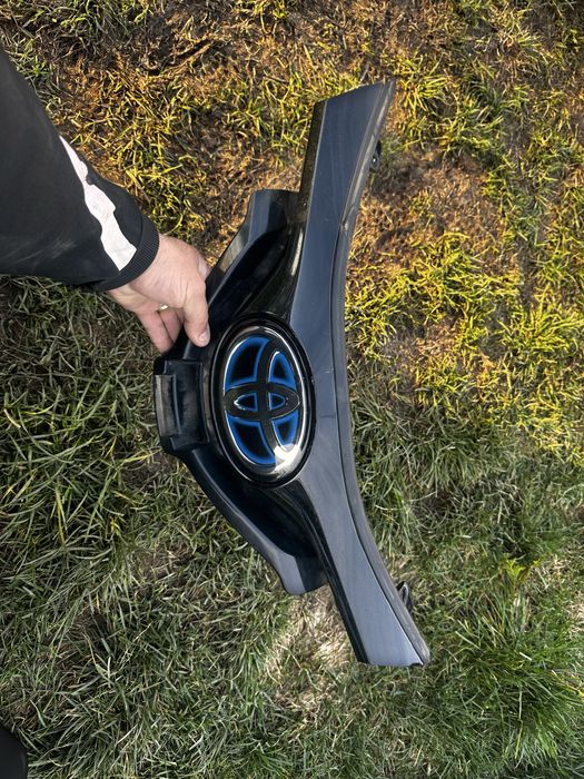 Grilă radiator toyota chr.