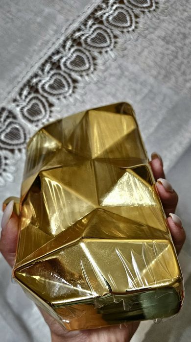 Вечерняя клатч золотистого цвета