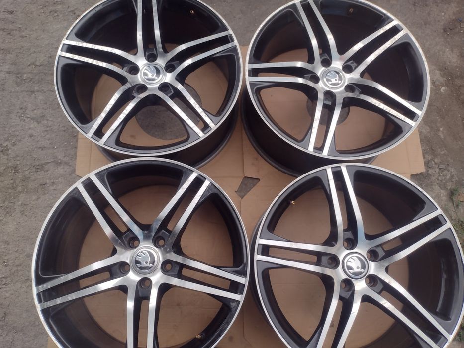 BROCK 19-5x112 ET40 8.5j Шкода Октавия WRS