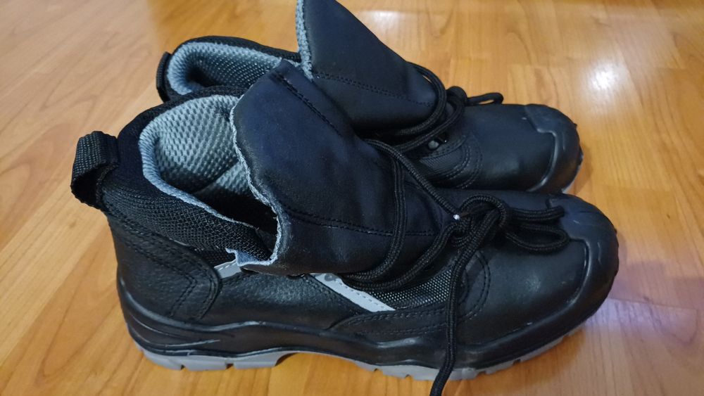 Спецобувь 42 размер