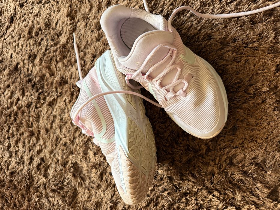 Nike маратонки
