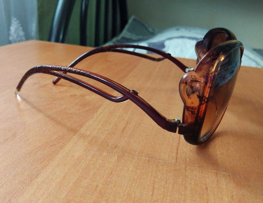 Женские солнцезащитные очки