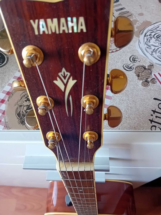 Yamaha-DW- 8L акустична китара