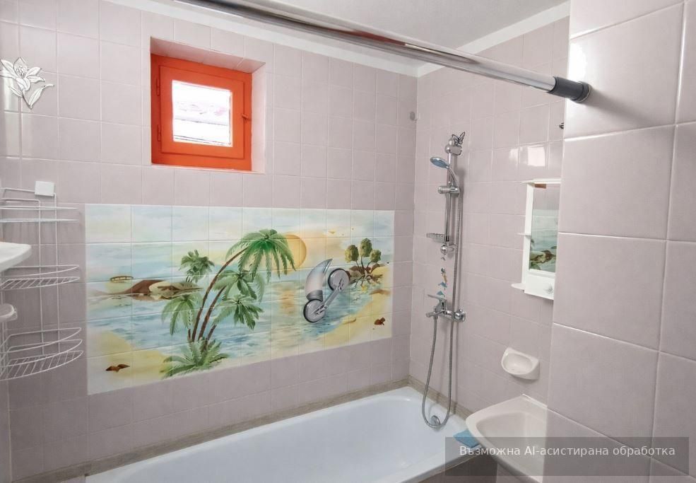 Етаж от къща в района на м-т Галата!