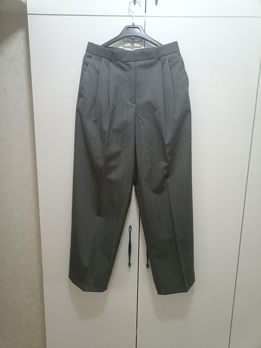 Продам новые брюки Massimo Dutti