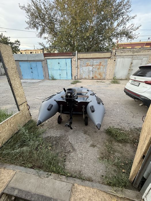Продам лодку пвх с мотором.
