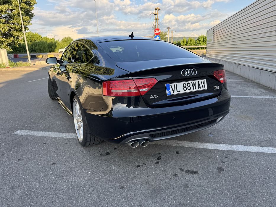 Audi A5 S-Line Quattro 2.0 TDI 170 CP | Manual 6 trepte | Trapa | Piele | Bi-Xenon | Keyless