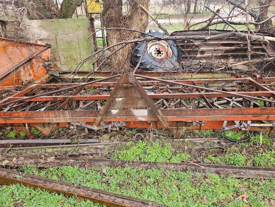 Беларусь   80.1  трактор