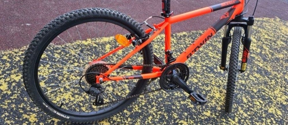 Bicicleta nou-nouta