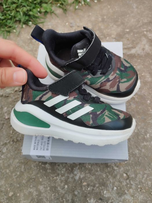 Детски маратонки Adidas - номер 20