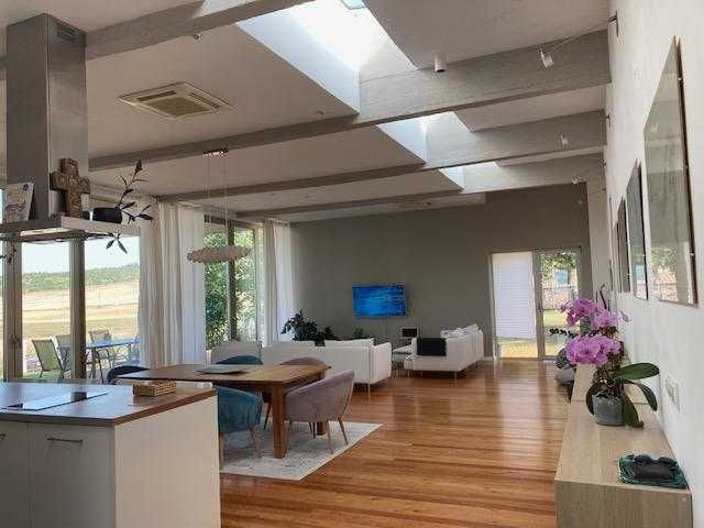 Продава се Къща в Бургас, Горно Езерово - 287 кв.м за 889 €/кв.м - Снимка #1