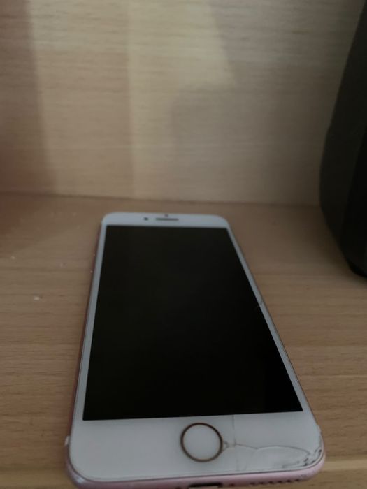 iphone 7 в хорошом состояний