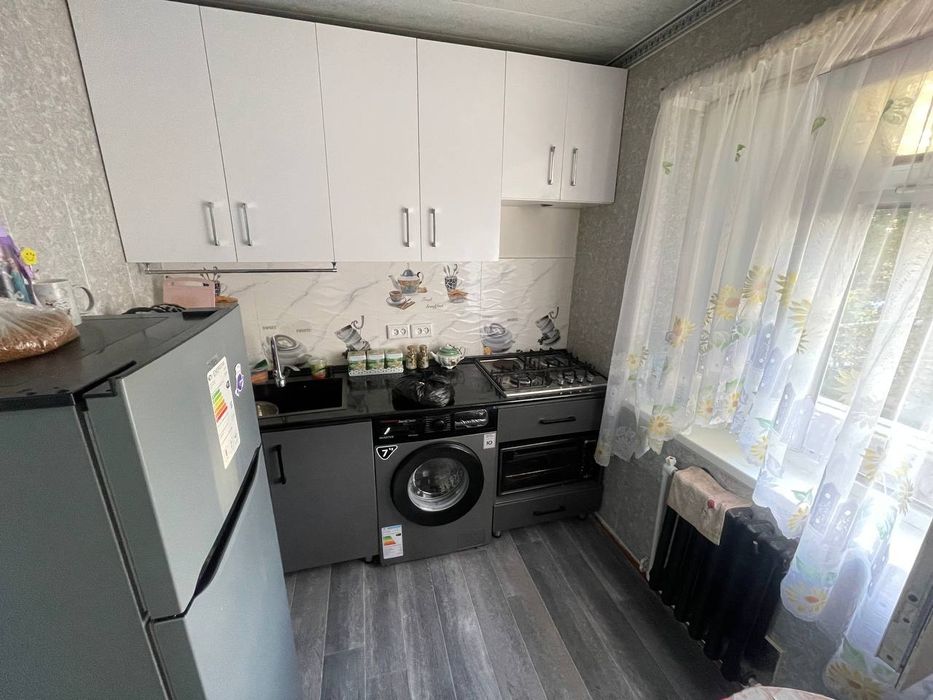 Квартира сотилади срочна