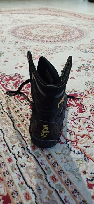 Боксерка Venom 39размер