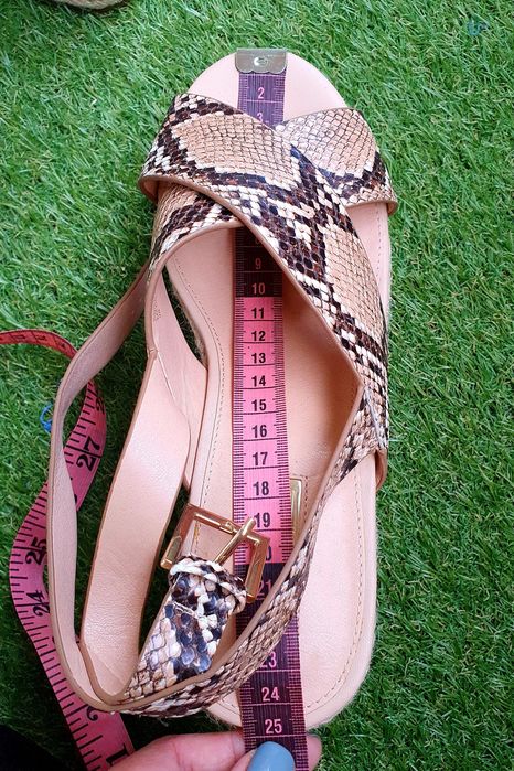 Нови Дамски сандали на висока подметка, 38 номер