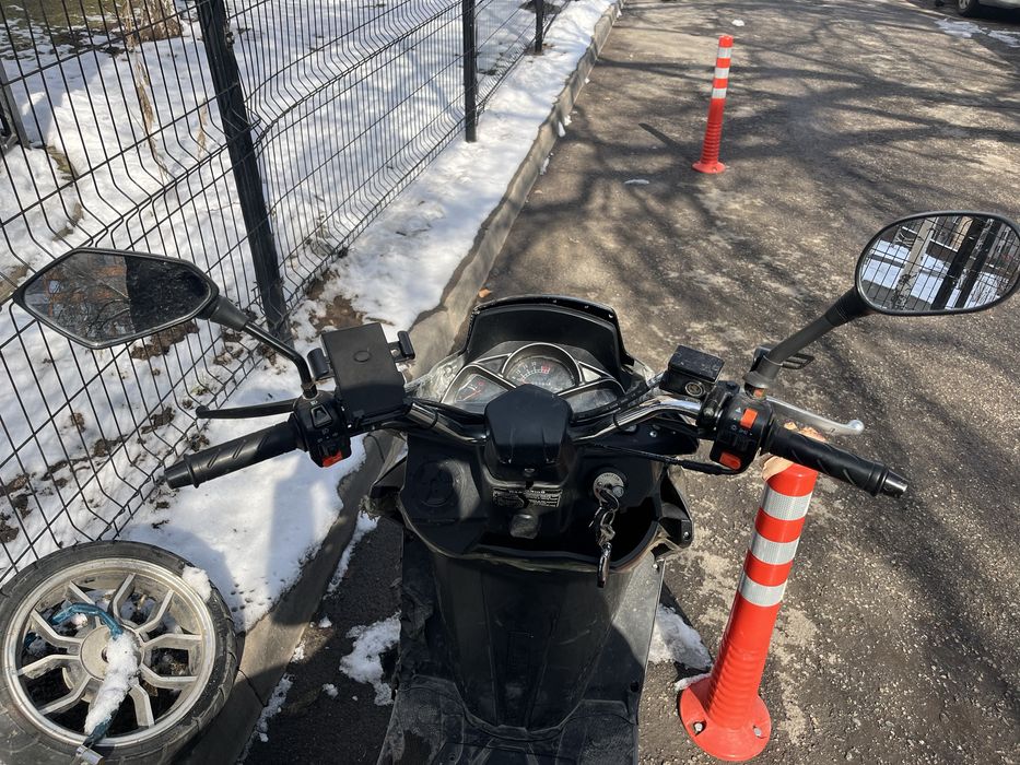 Мопед сатылады срочна