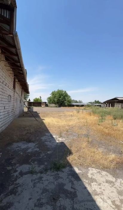 ПРОДАЁТСЯ 73 СОТКИ + 922 М² ЗДАНИЙ. ЮКОРИЧИРЧИК
 
Продаётся нежило