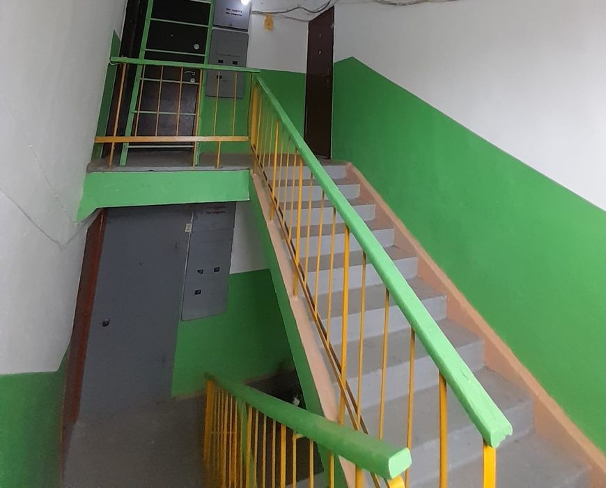 Продам 2к.кв Район Детский товар
