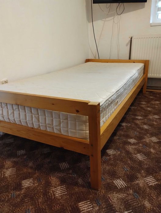 Pat lemn cu saltea o persoană 2 bucăți