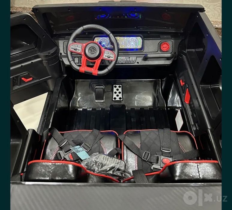 Bolalar mashinasi Brabus Gelik